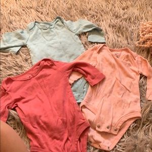 6M Carter’s 3 Pack long sleeve onesies